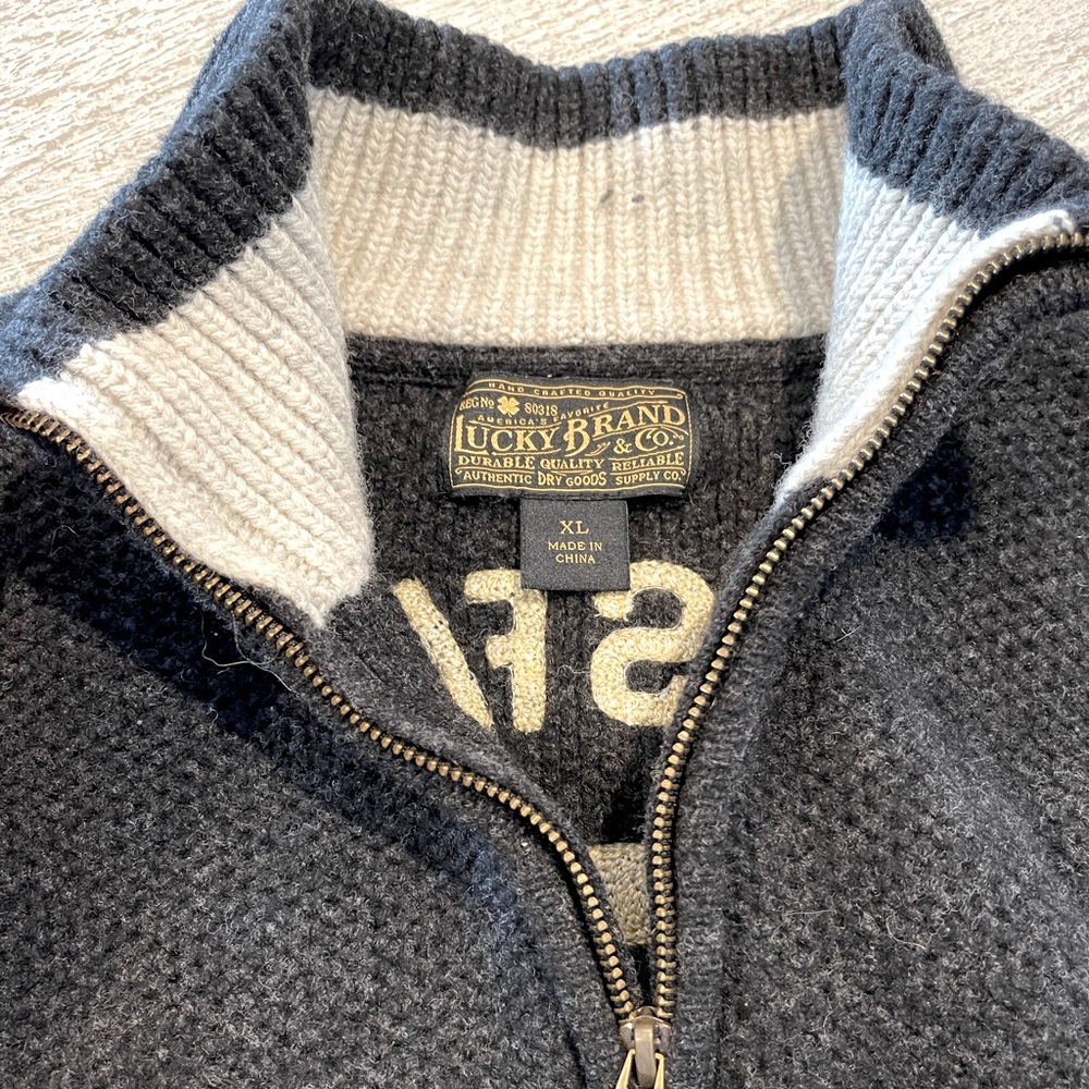 Lucky Brand Triumph mens pull over